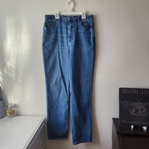 american eagle curvy mom jeans
